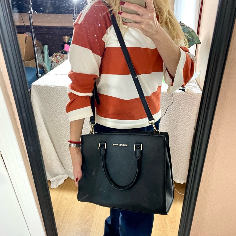 Michael kors black handbags - Picture 8 of 10